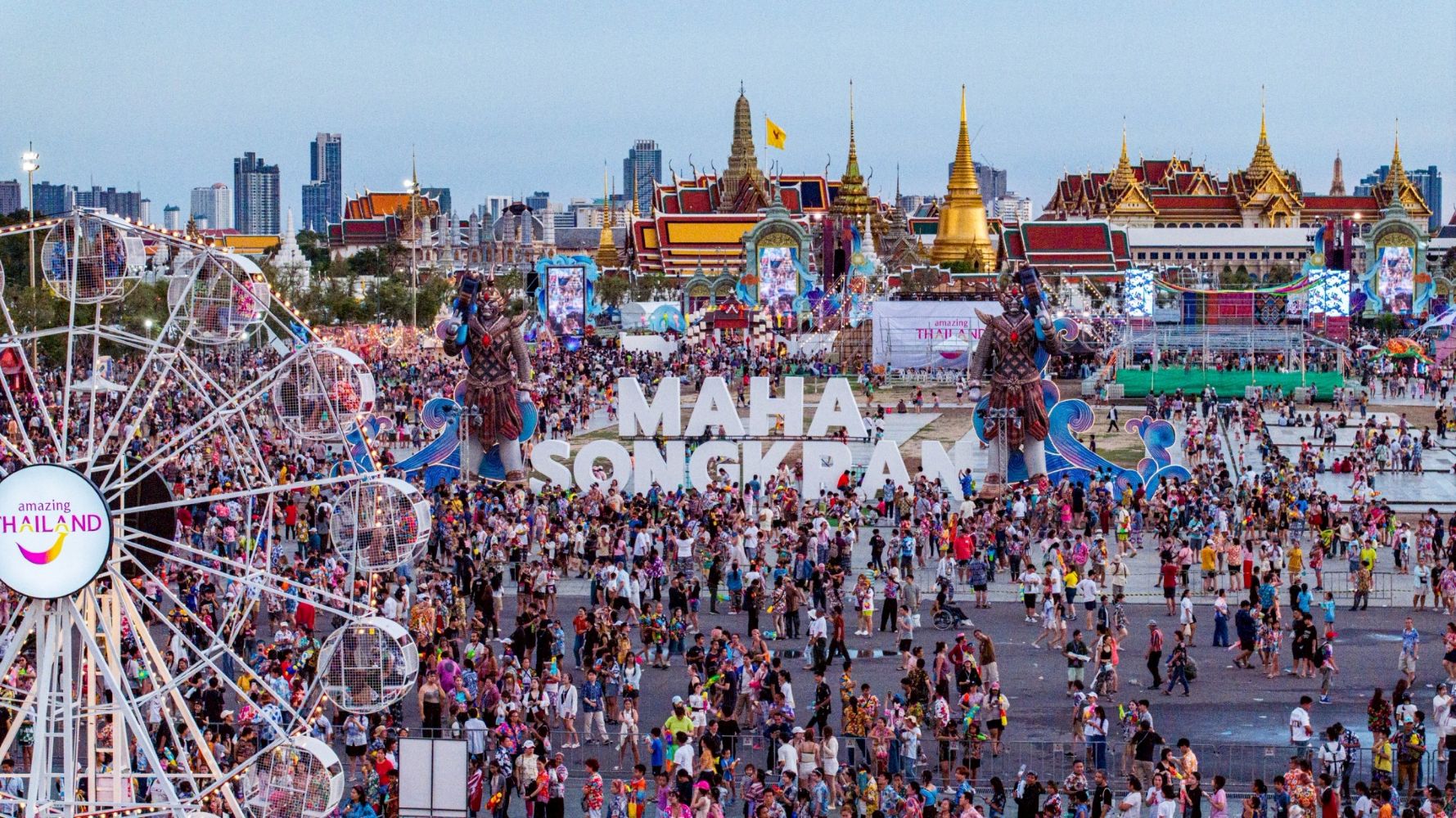 ททท. เผยความสำเร็จงาน “Maha Songkran World Water Festival 2025” 3 วันแรกของการจัดงาน ผู้เข้าร่วมกว่า 558,015 คน สร้างกระแสเงินหมุนเวียนแล้วกว่า 1,702.28 ล้านบาท